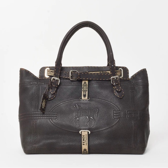 Fendi Handbags - Authenticated Fendi Selleria Villa Borghese Bag/Tote - COA included
